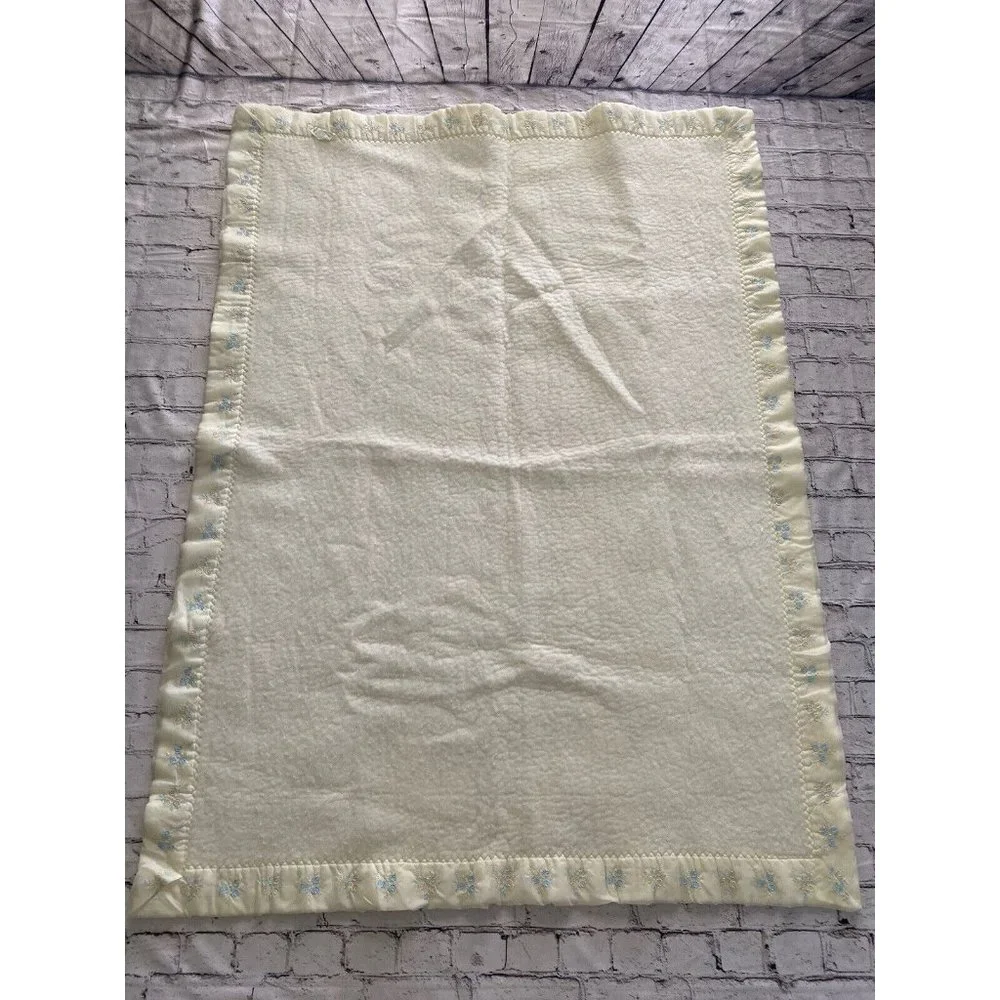 Vintage North Star Acrylic Chatham Baby Blanket Satin‎ Binding Pale Yellow 36x50